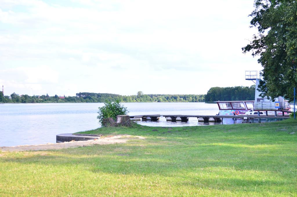 Hotel Mikorzyn Ślesin Buitenkant foto