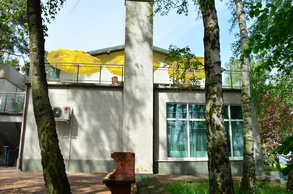 Hotel Mikorzyn Ślesin Buitenkant foto